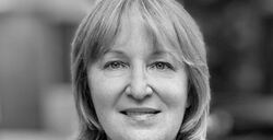 Учитель має бути вчителем, а не оператором трансляції