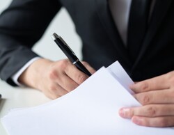 Законопроєкт №15033: Профспілка вимагає чітких гарантій щодо фінансування підвищення зарплат